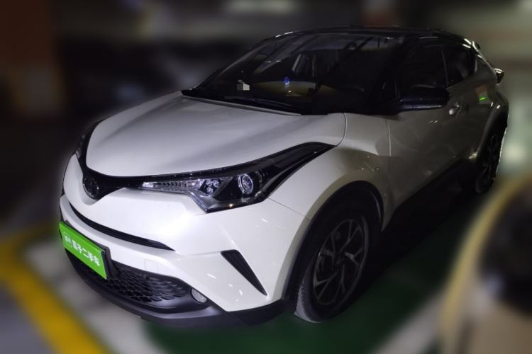 Used Toyota C-HR 2020 2.0L Leading Edition Guazi used car, China used car export, Used car for sale, Used  cars, Cheapest cars for sale