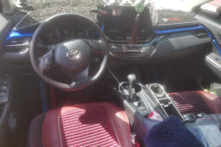 Used Toyota C-HR 2021 2.0L Comfort Edition Center Console