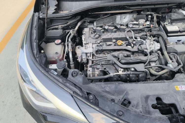 Used Toyota C-HR 2021 2.0L Luxury Edition Engine Bay Right