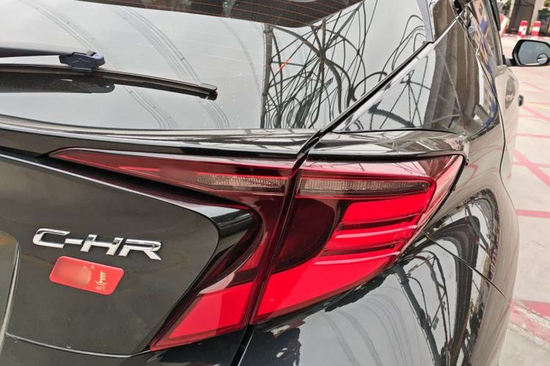 Used Toyota C-HR 2021 2.0L Luxury Edition Exterior 6