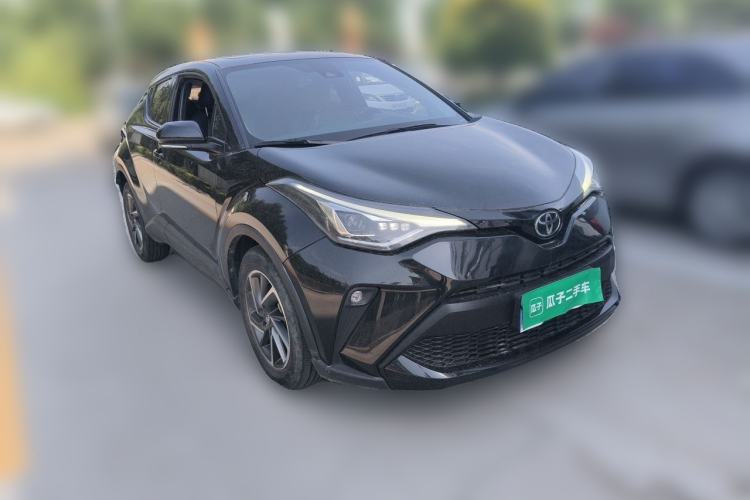 Used Toyota C-HR 2021 2.0L Luxury Edition Front Right 45 Deg