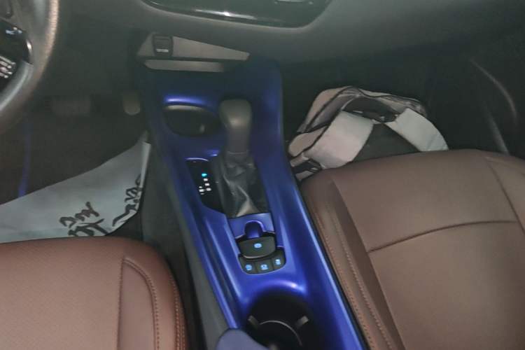Used Toyota C-HR 2021 2.0L Comfort Edition Gear Lever
