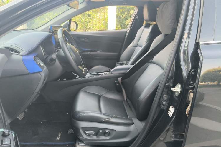 Used Toyota C-HR 2021 2.0L Luxury Edition Left Front Seat