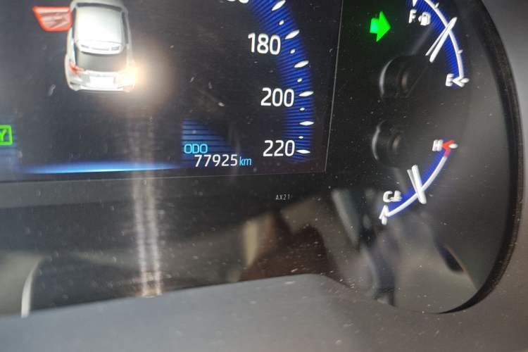 Used Toyota C-HR 2021 Dual-Motor 2.0L E-CVT Comfort Edition Odometer Close Up
