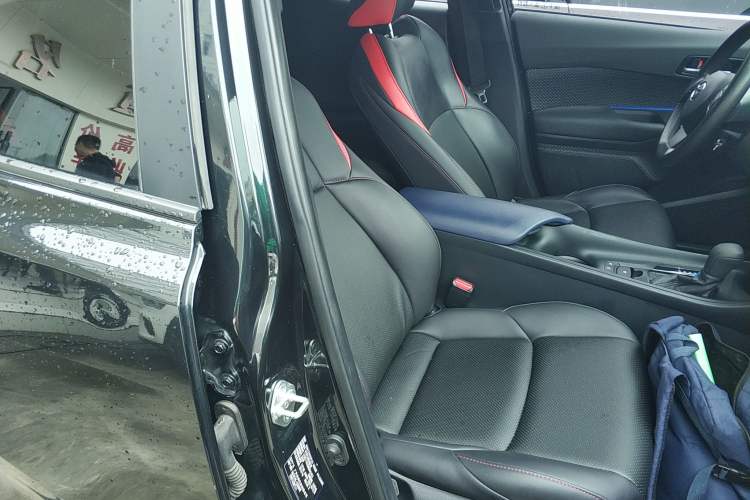 Used Toyota C-HR 2021 Dual-Motor 2.0L E-CVT Comfort Edition Right Front Seat