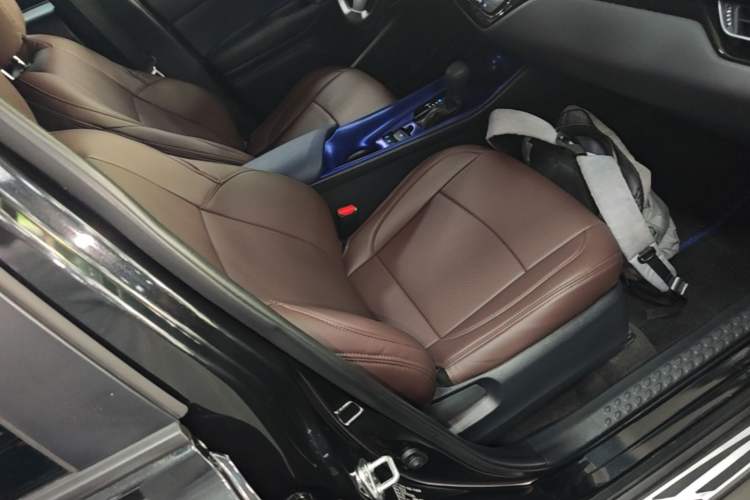 Used Toyota C-HR 2021 2.0L Comfort Edition Right Front Seat