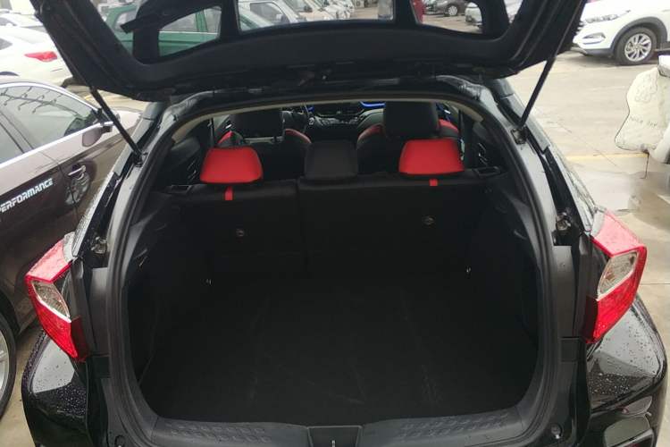 Used Toyota C-HR 2021 Dual-Motor 2.0L E-CVT Comfort Edition Trunk