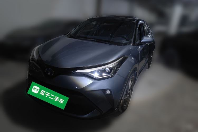 Used Toyota C-HR 2021 Dual-Motor 2.0L E-CVT Luxury Edition Guazi used car, China used car export, Used car for sale, Used cars, Cheapest cars for sale