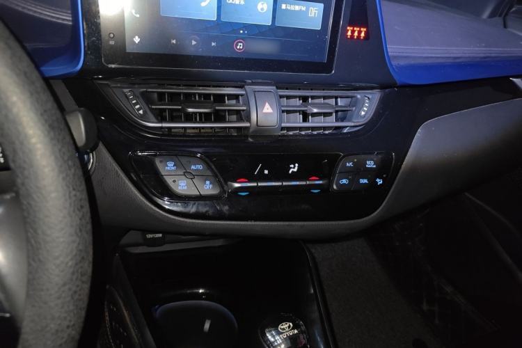 Used Toyota C-HR 2021 Dual-Motor 2.0L E-CVT Luxury Edition Audio And AC Panel