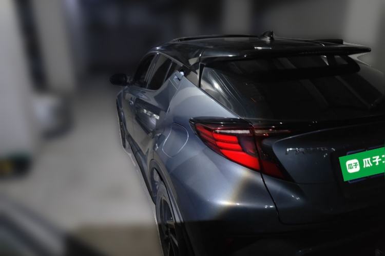 Used Toyota C-HR 2021 Dual-Motor 2.0L E-CVT Luxury Edition Exterior 3