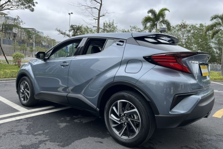 Used Toyota C-HR 2021 2.0L Luxury Edition Exterior 6