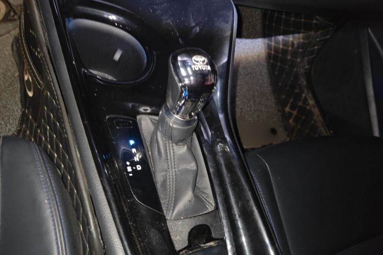 Used Toyota C-HR 2021 Dual-Motor 2.0L E-CVT Luxury Edition Gear Lever
