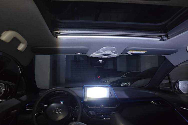 Used Toyota C-HR 2021 Dual-Motor 2.0L E-CVT Luxury Edition Headliner