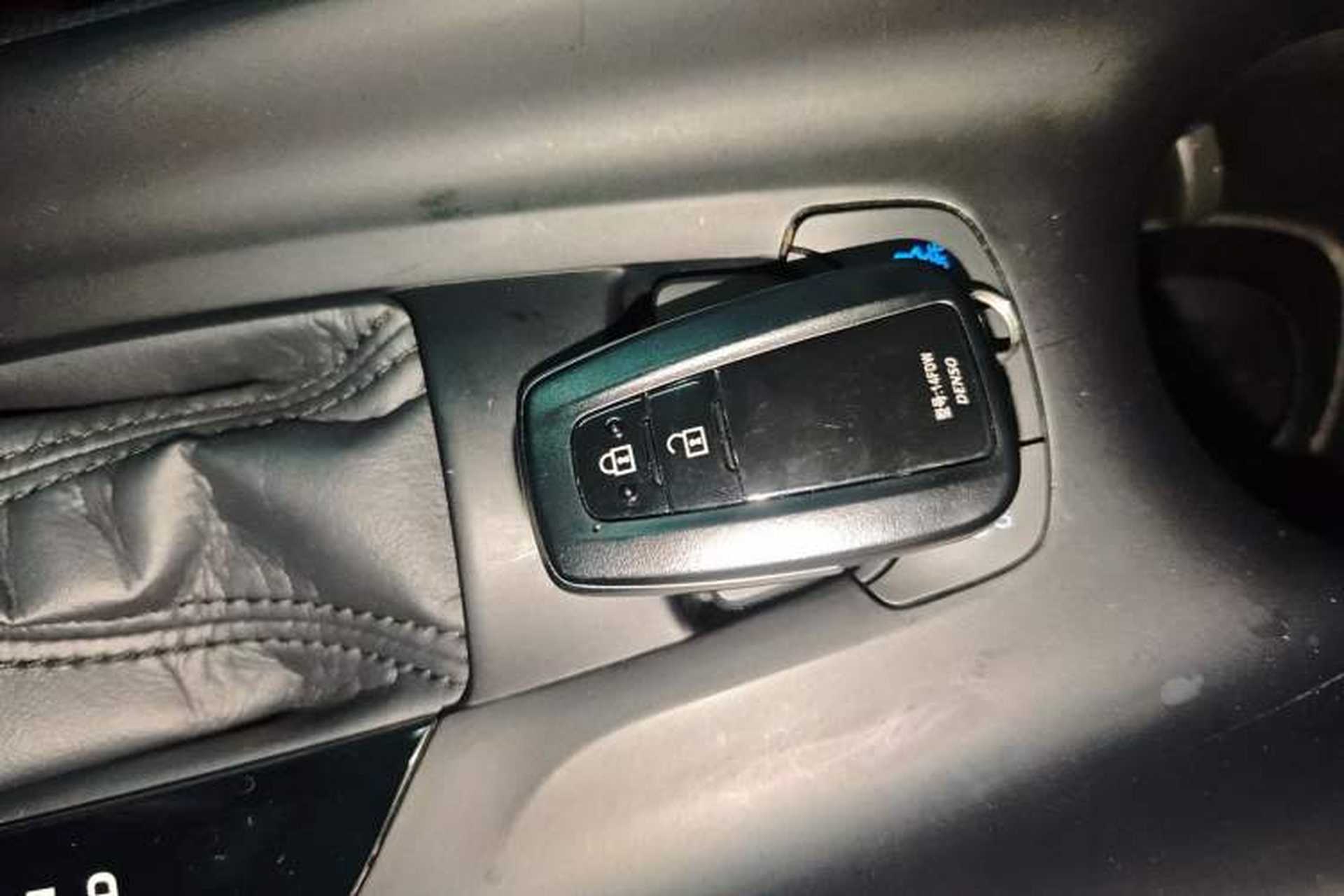 Used Toyota C-HR 2021 2.0L Comfort Edition Interior 1