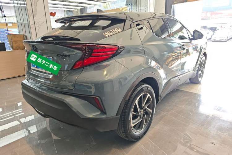 Used Toyota C-HR 2021 2.0L Luxury Edition Rear Right 45 Deg