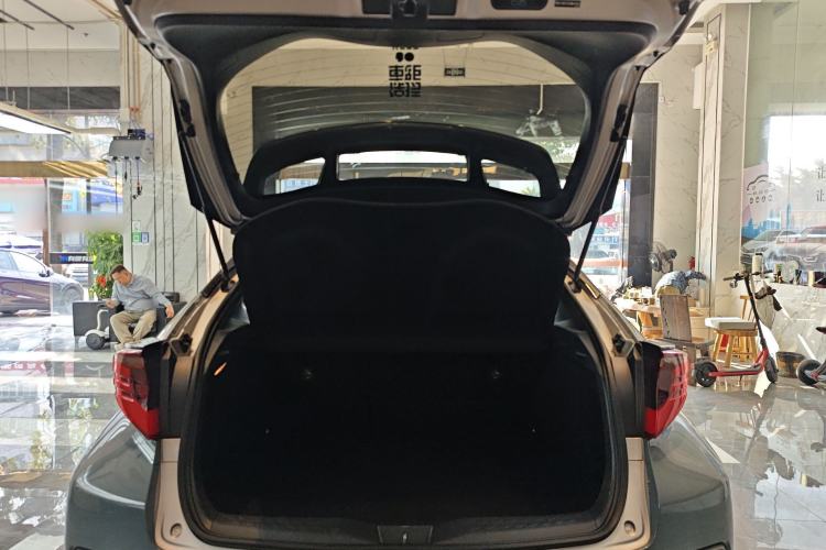 Used Toyota C-HR 2021 2.0L Luxury Edition Trunk