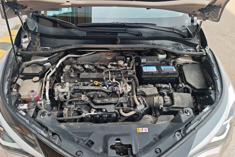Used Toyota C-HR 2021 2.0L Luxury Edition Engine Bay