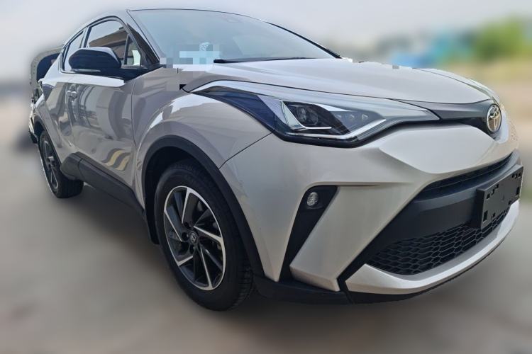 Used Toyota C-HR 2021 2.0L Luxury Edition Front Right 45 Deg