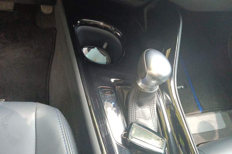 Used Toyota C-HR 2021 2.0L Luxury Edition Gear Lever