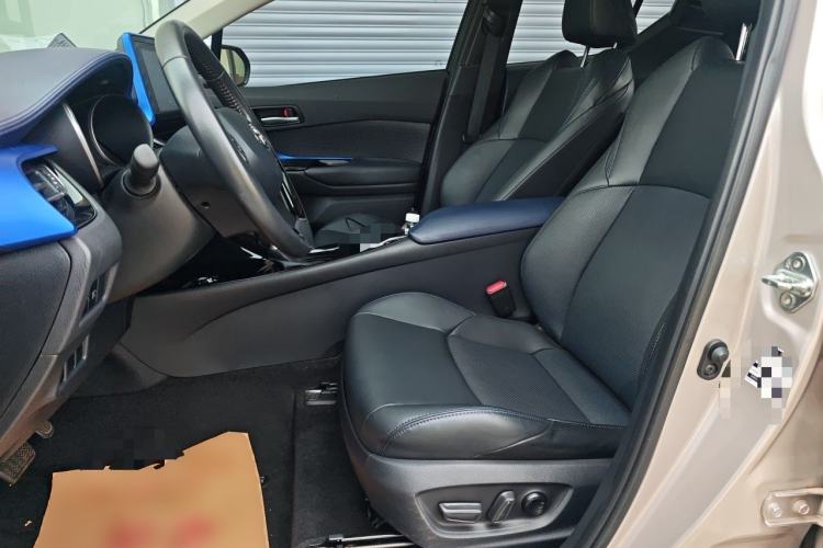 Used Toyota C-HR 2021 2.0L Luxury Edition Left Front Seat