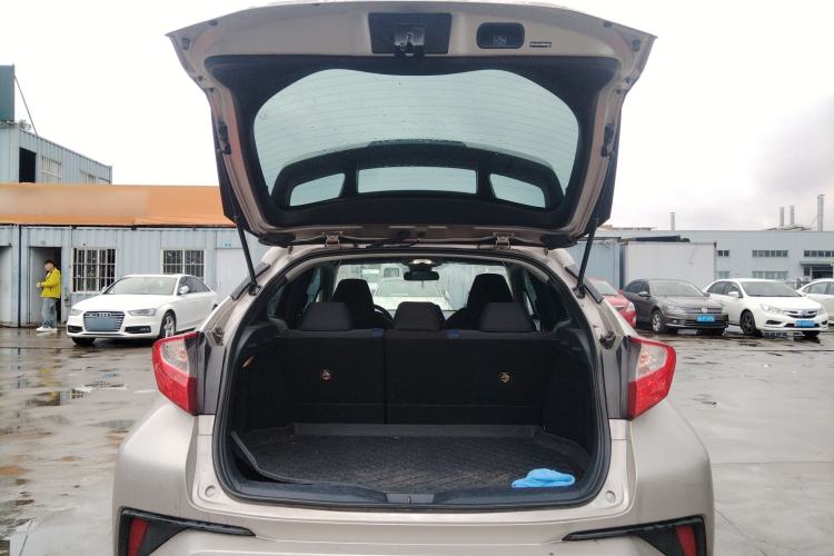 Used Toyota C-HR 2021 2.0L Comfort Edition Trunk