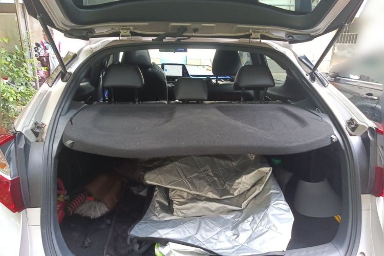 Used Toyota C-HR 2021 2.0L Luxury Edition Trunk