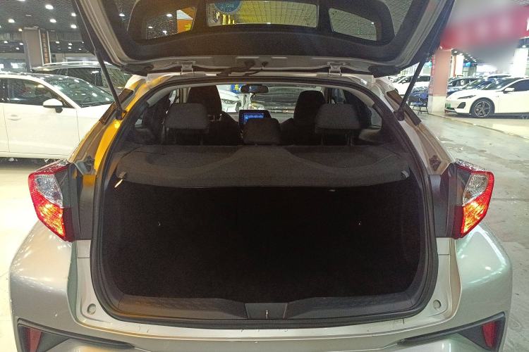 Used Toyota C-HR 2021 2.0L Comfort Edition Trunk