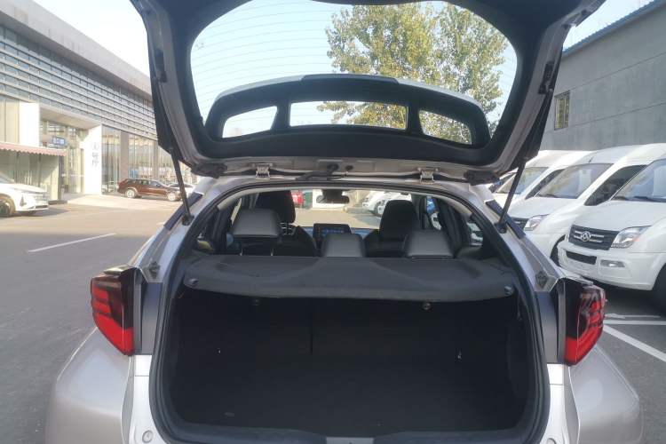Used Toyota C-HR 2021 2.0L Luxury Edition Trunk