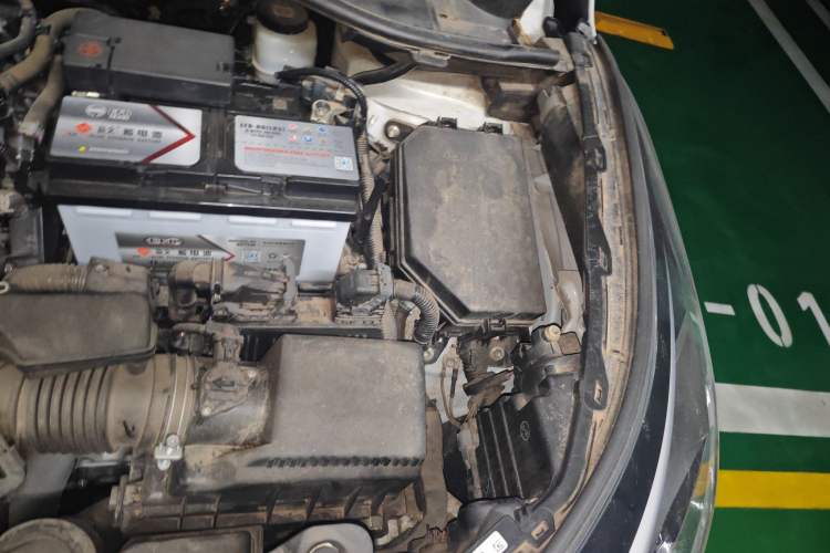 Used Toyota C-HR 2021 2.0L Luxury Edition Engine Bay Left