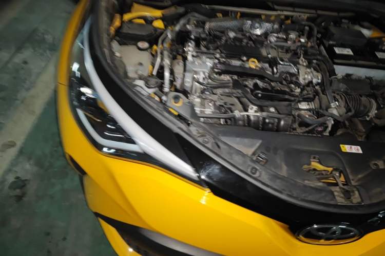 Used Toyota C-HR 2021 2.0L Luxury Edition Engine Bay Right