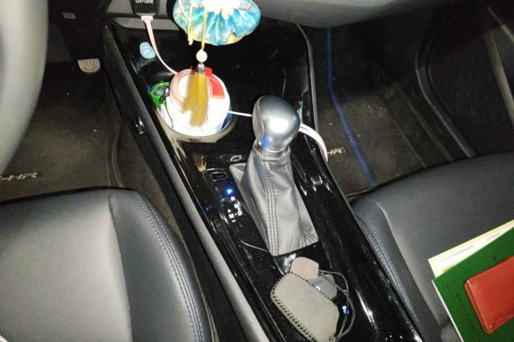 Used Toyota C-HR 2021 2.0L Luxury Edition Gear Lever