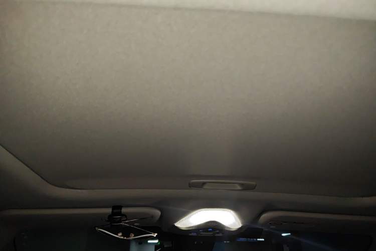 Used Toyota C-HR 2021 2.0L Luxury Edition Headliner