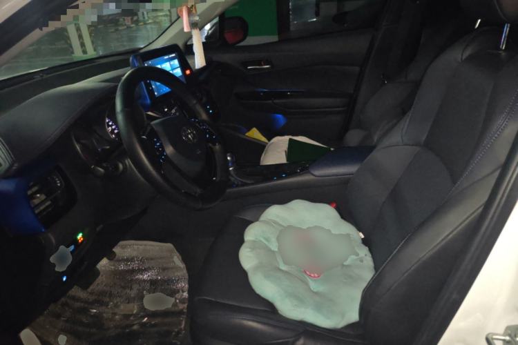 Used Toyota C-HR 2021 2.0L Luxury Edition Left Front Seat