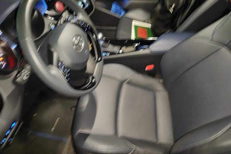 Used Toyota C-HR 2021 2.0L Luxury Edition Left Front Seat