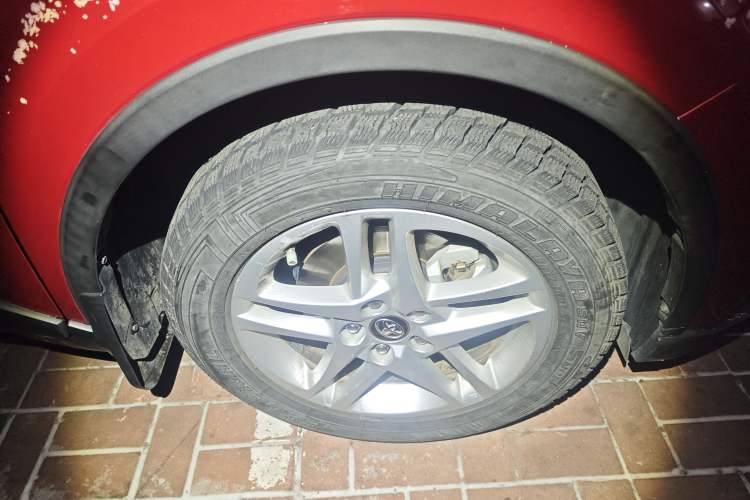 Used Toyota C-HR 2021 2.0L Comfort Edition Right Front Wheel Hub