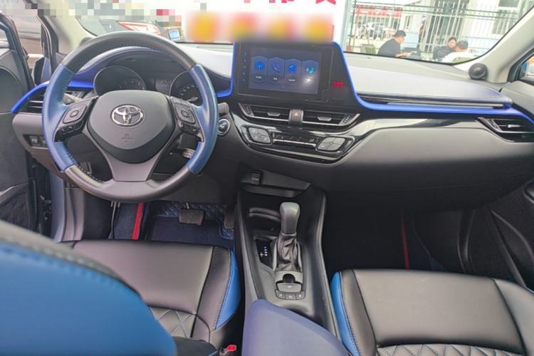 Used Toyota C-HR 2021 2.0L Comfort Edition Center Console