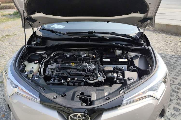 Used Toyota C-HR 2021 2.0L Comfort Edition Engine Bay
