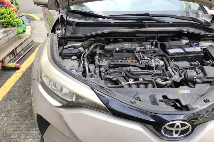 Used Toyota C-HR 2021 2.0L Comfort Edition Engine Bay Right
