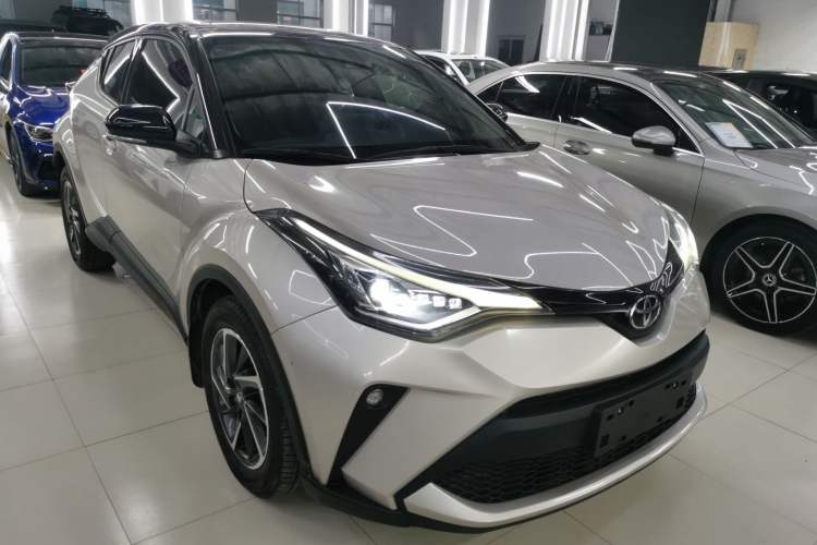 Used Toyota C-HR 2021 2.0L Luxury Edition Exterior 1