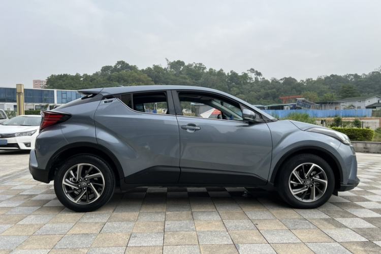 Used Toyota C-HR 2021 2.0L Luxury Edition Exterior 10