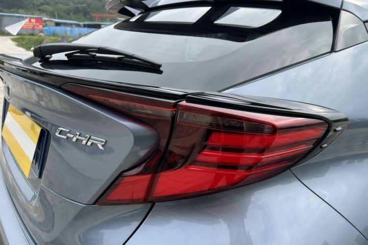 Used Toyota C-HR 2021 2.0L Luxury Edition Exterior 2