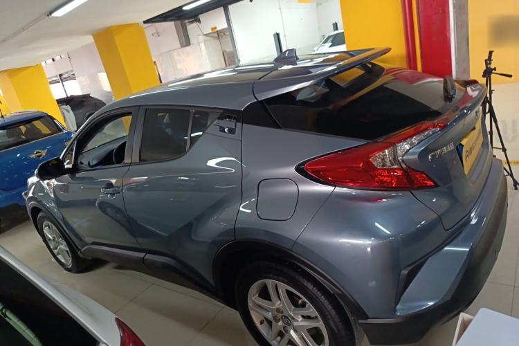Used Toyota C-HR 2021 2.0L Comfort Edition Exterior 3
