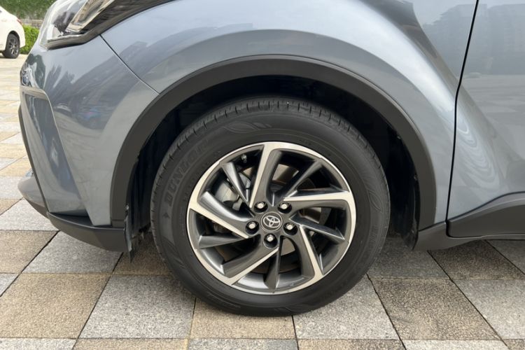 Used Toyota C-HR 2021 2.0L Luxury Edition Exterior 4