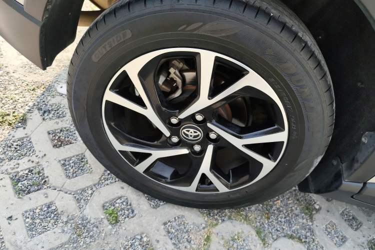 Used Toyota C-HR 2021 2.0L Comfort Edition Exterior 5