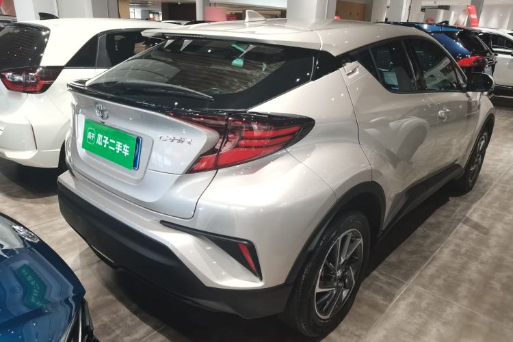 Used Toyota C-HR 2021 2.0L Luxury Edition Exterior 5