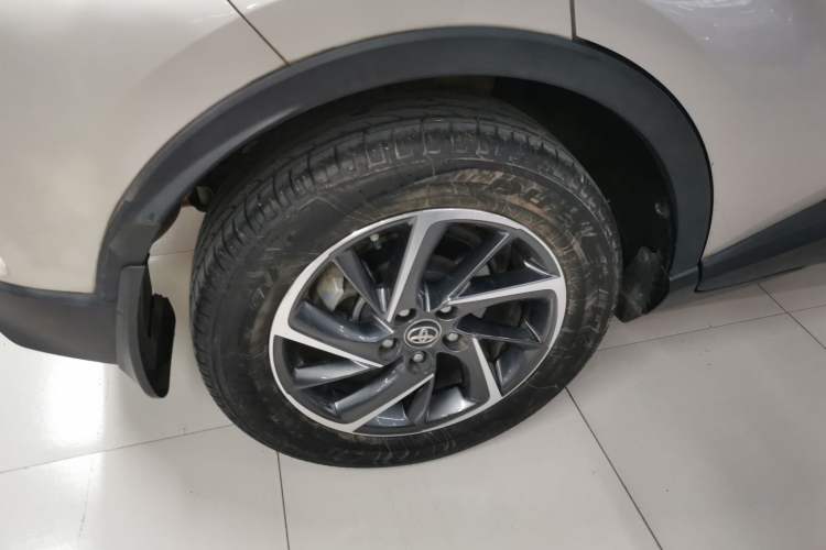Used Toyota C-HR 2021 2.0L Luxury Edition Exterior 5