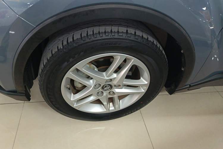 Used Toyota C-HR 2021 2.0L Comfort Edition Exterior 7