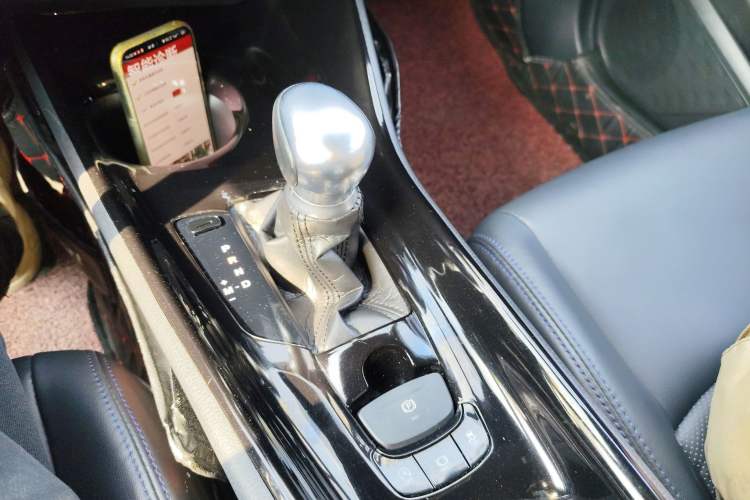 Used Toyota C-HR 2021 2.0L Comfort Edition Gear Lever