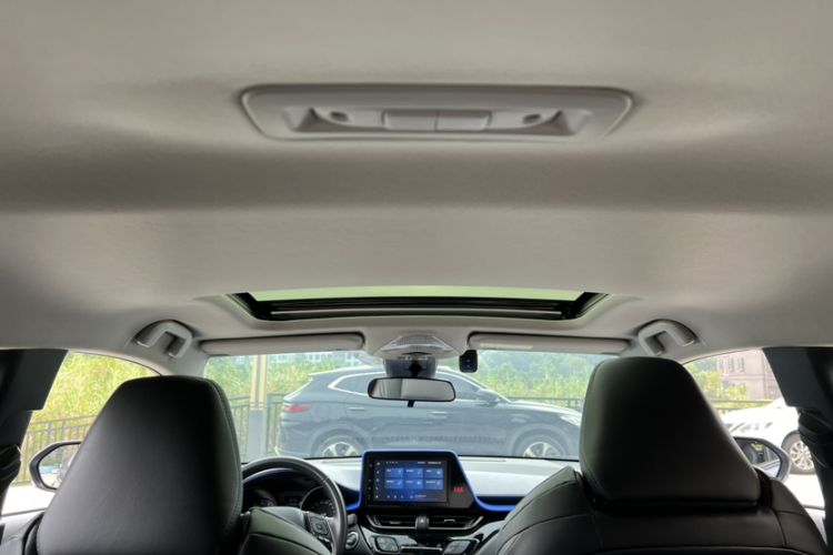 Used Toyota C-HR 2021 2.0L Luxury Edition Headliner