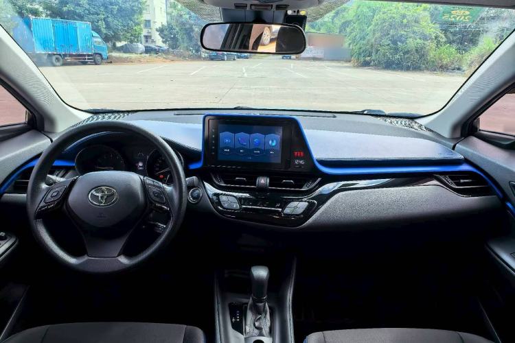 Used Toyota C-HR 2021 2.0L Comfort Edition Interior 1
